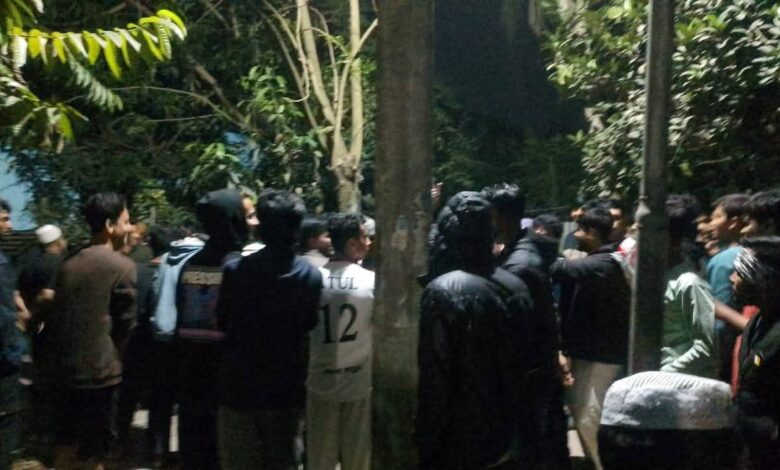 রাতের আগুন