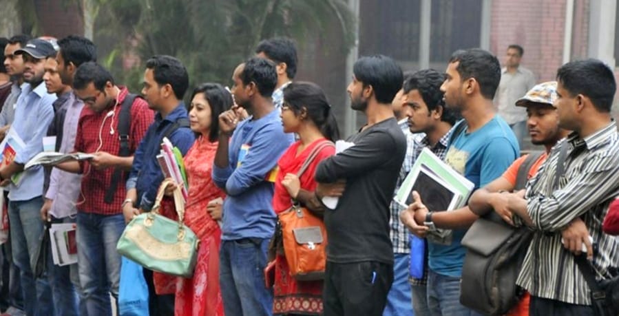 অন্ধকারে মুন্সীগঞ্জের তারুণ্য